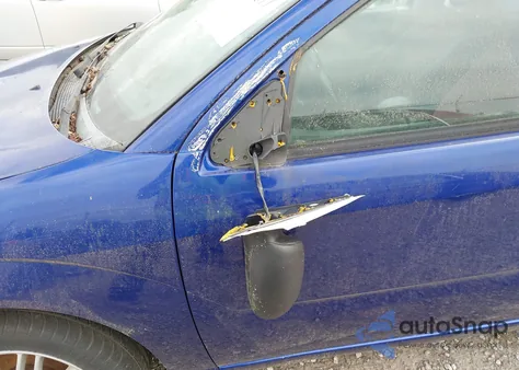 2005 Ford Focus Zx3 from USA, damaged, VIN 3FAFP31N25R108389